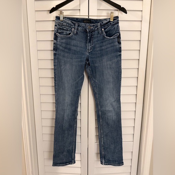 Silver Women's Suki Curvy Mid Rise Straight Leg Jeans Size 30 - Picture 3 of 15